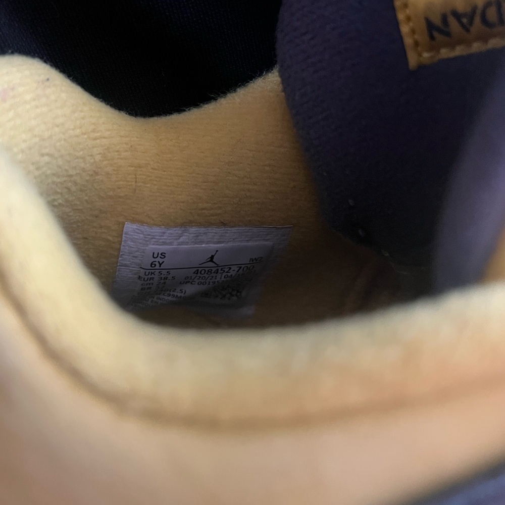 Black Friday only price 🖤 Jordan retro 4 lightening Yellow big Kids Sneakers sz6 - Picture 12 of 14